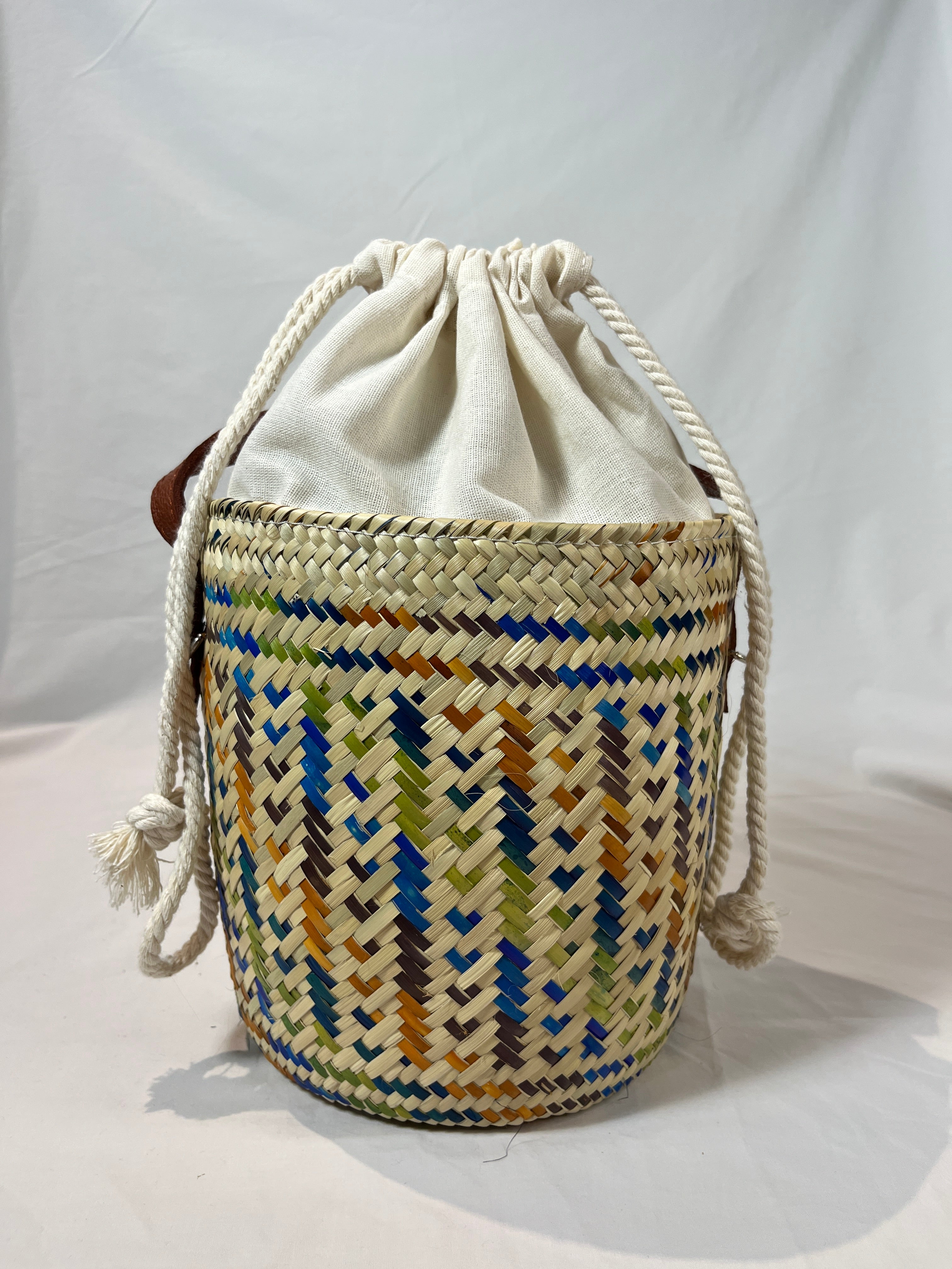 Bolsa para proyectos de tejer y crochet (colorida)